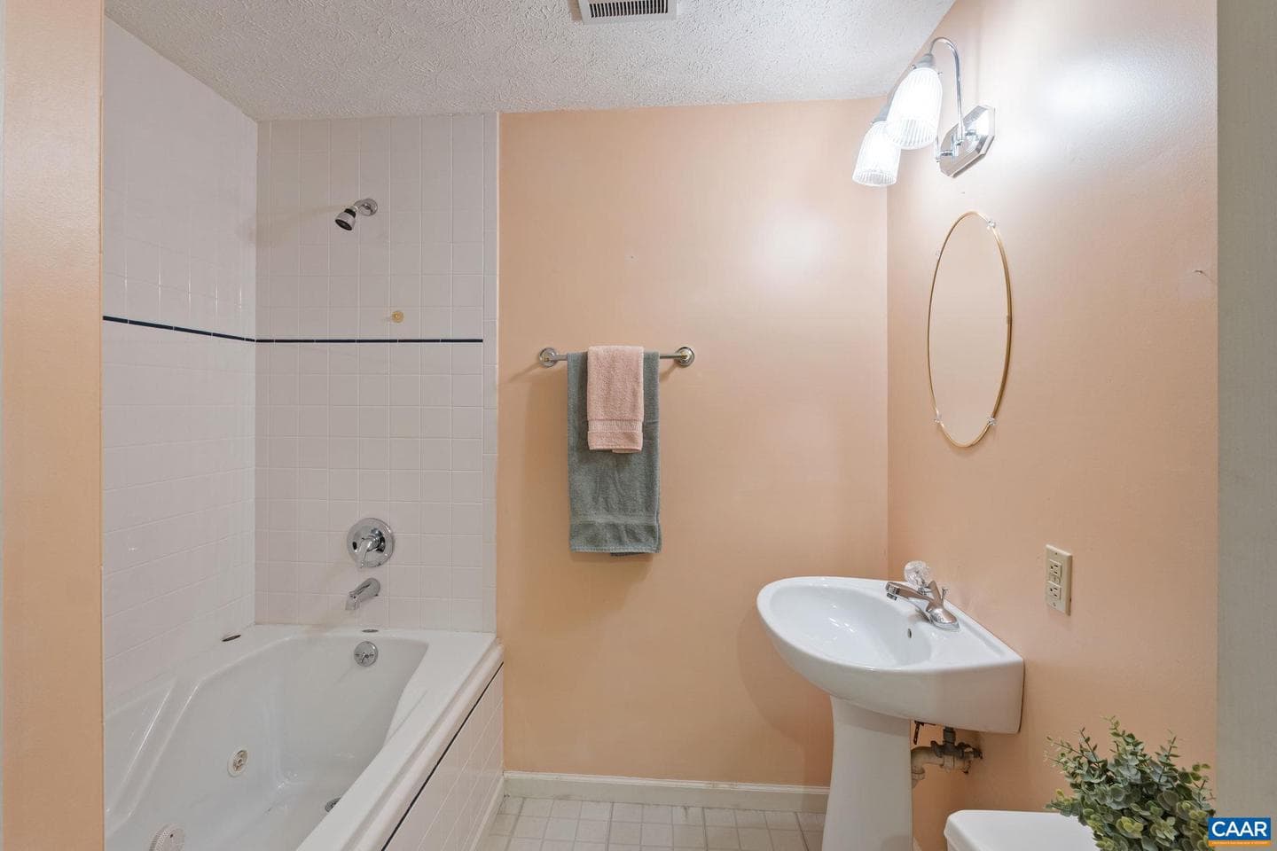 7 Englewood Dr photo 24
