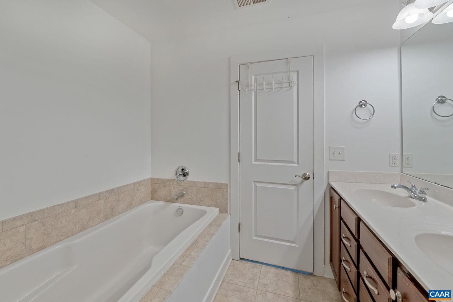 195 Brookwood Dr photo 24