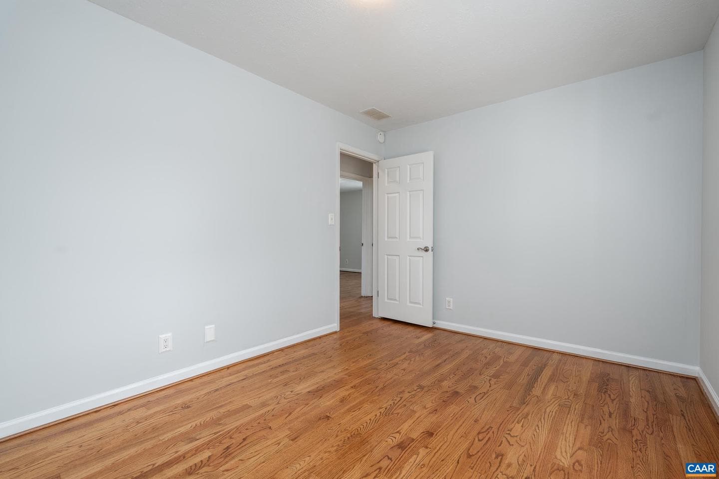 5550 Jamestown Rd photo 26