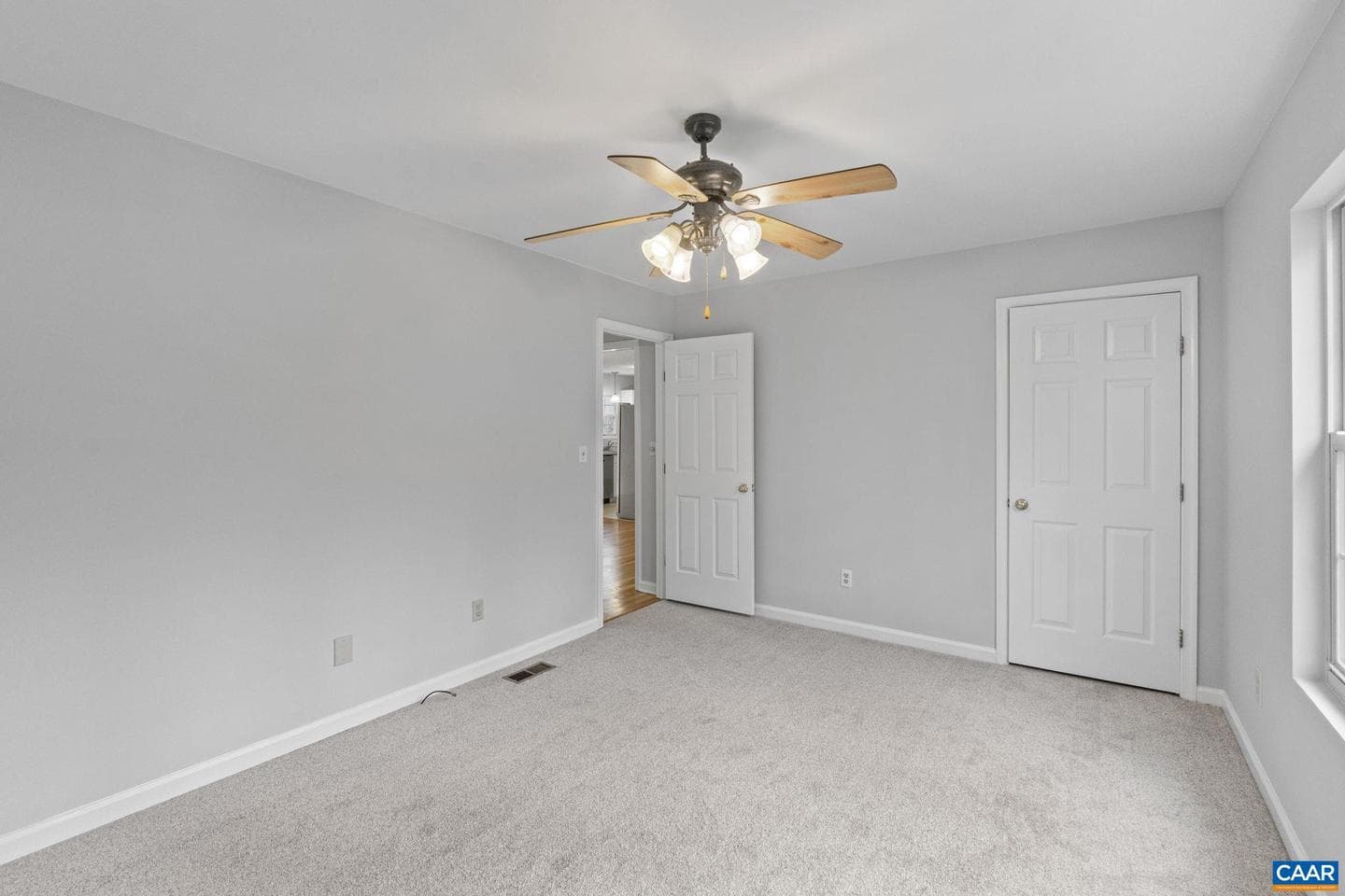 32 Brougham Rd photo 28