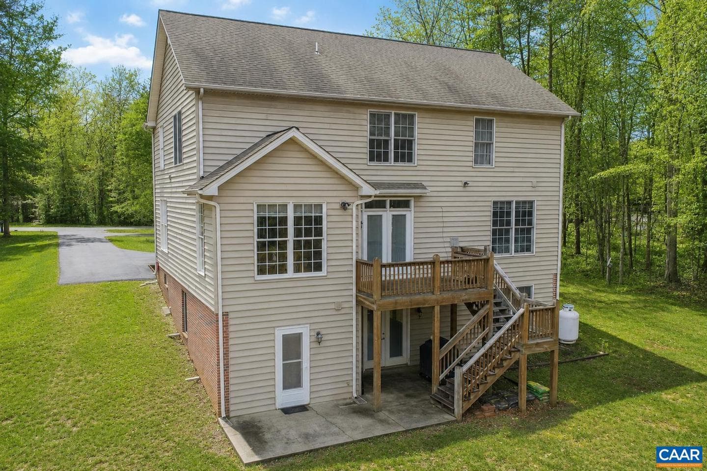 665 Fox Hollow Ln, Palmyra