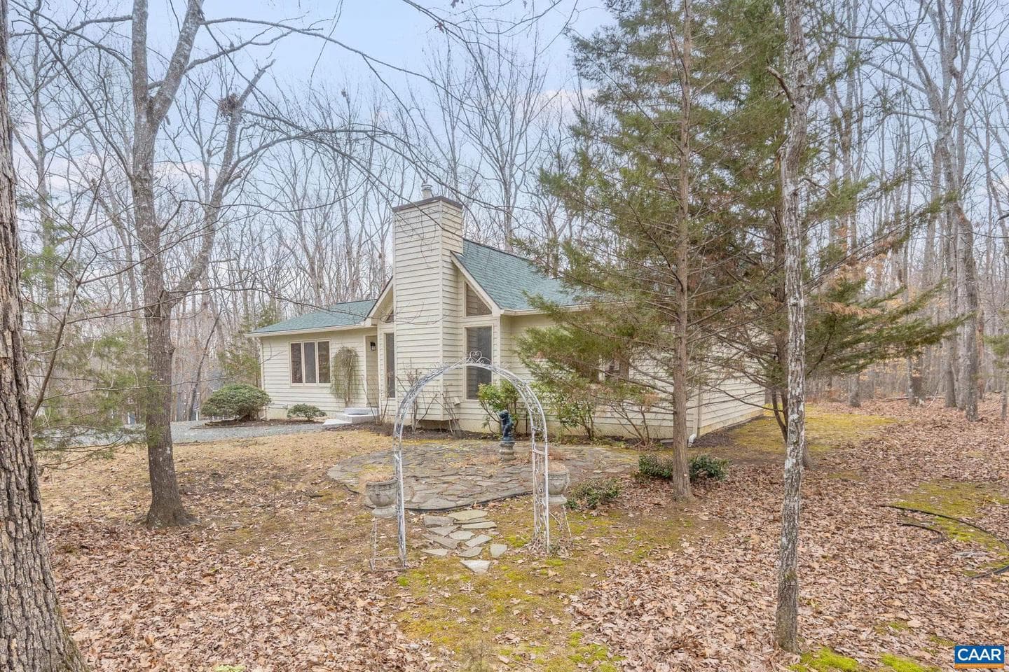 22 Bridlewood Dr photo 4