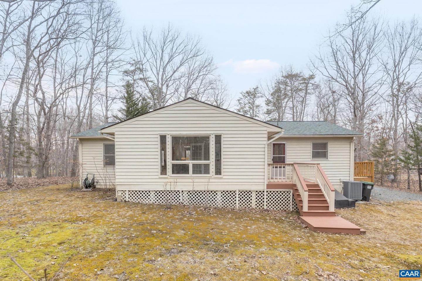 22 Bridlewood Dr photo 6