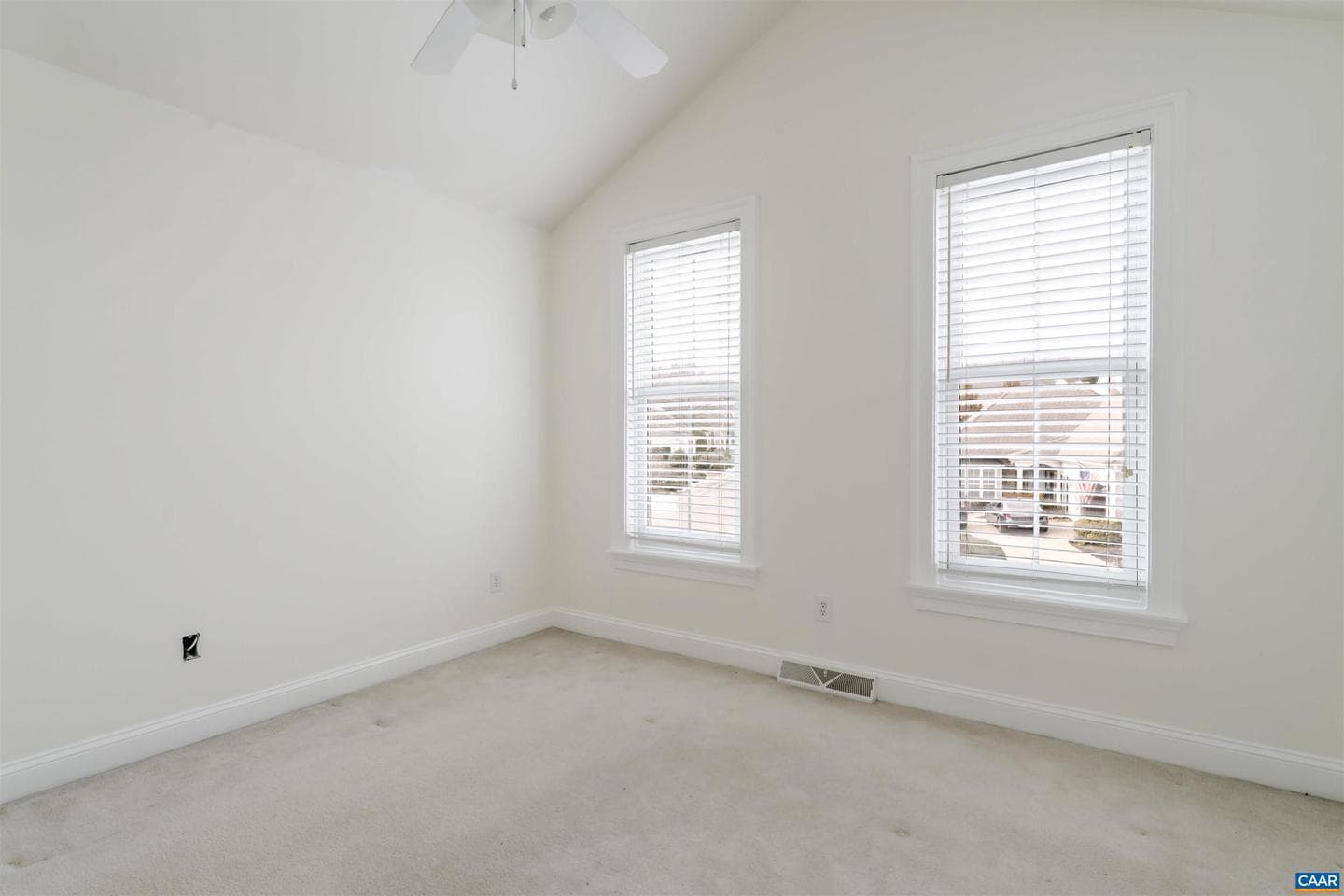 1202 Stonegate Way photo 26