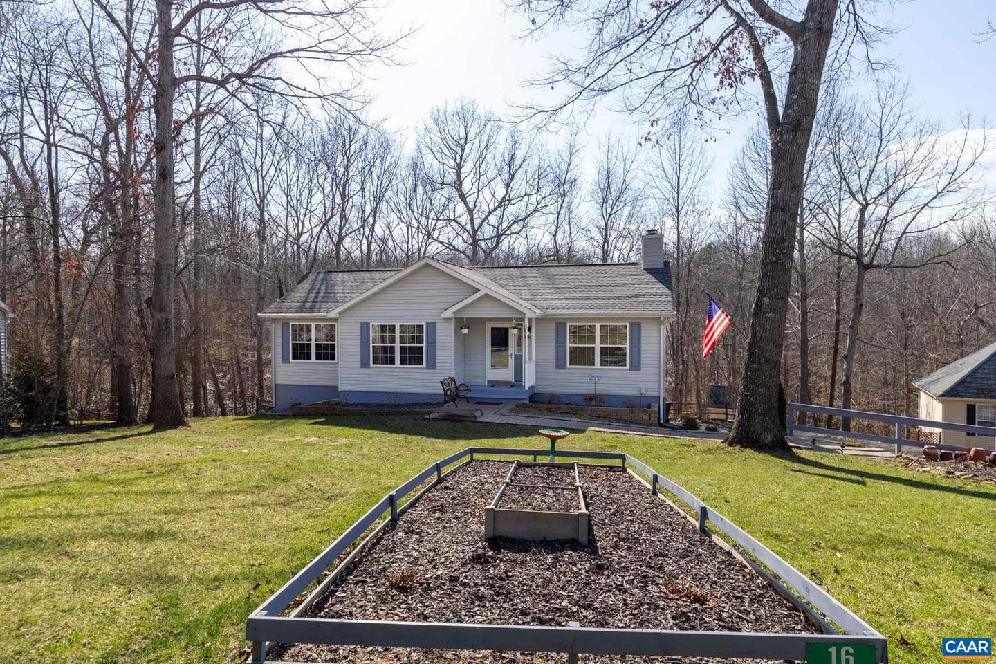 16 Chickasaw Pl photo 30