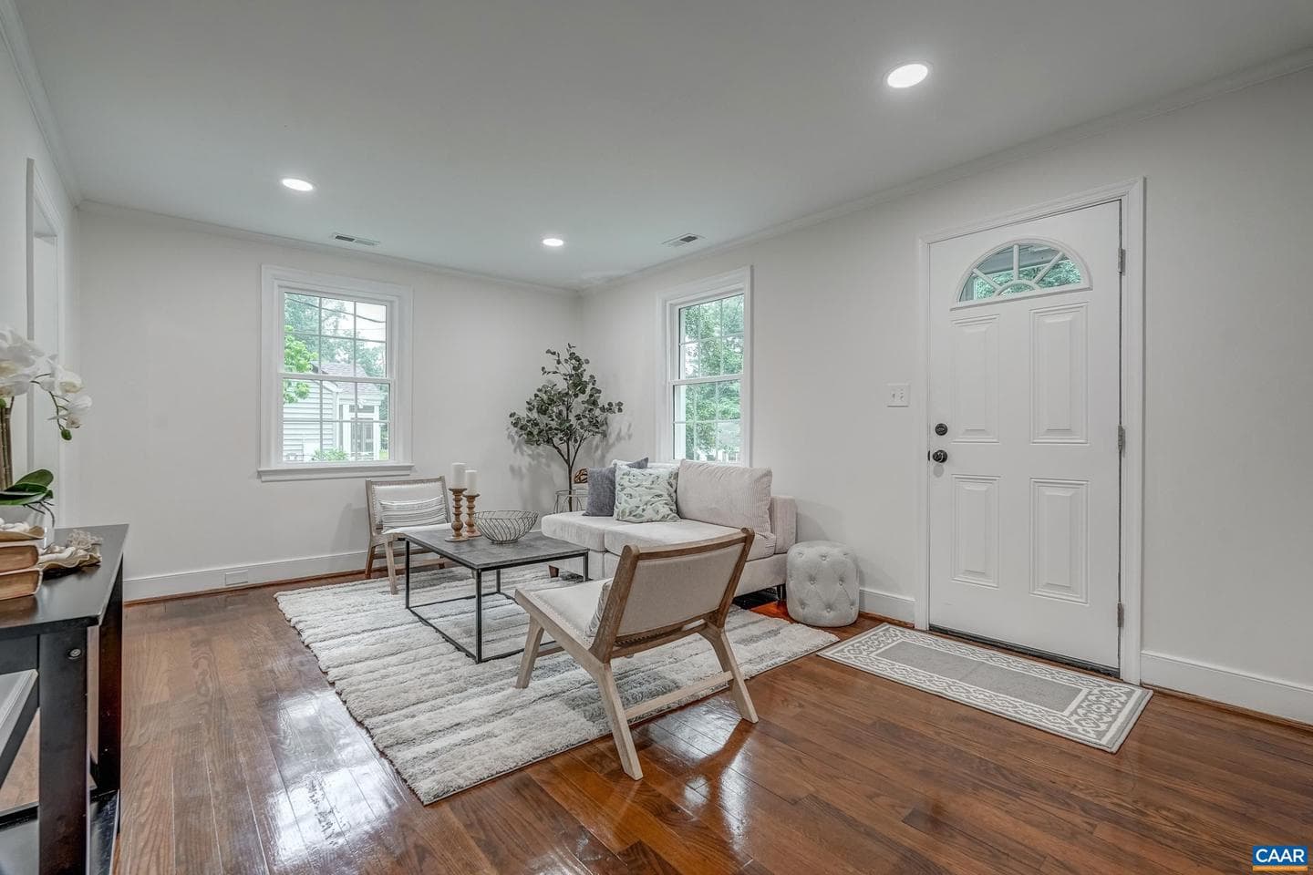 1623 Mason Ln photo 6