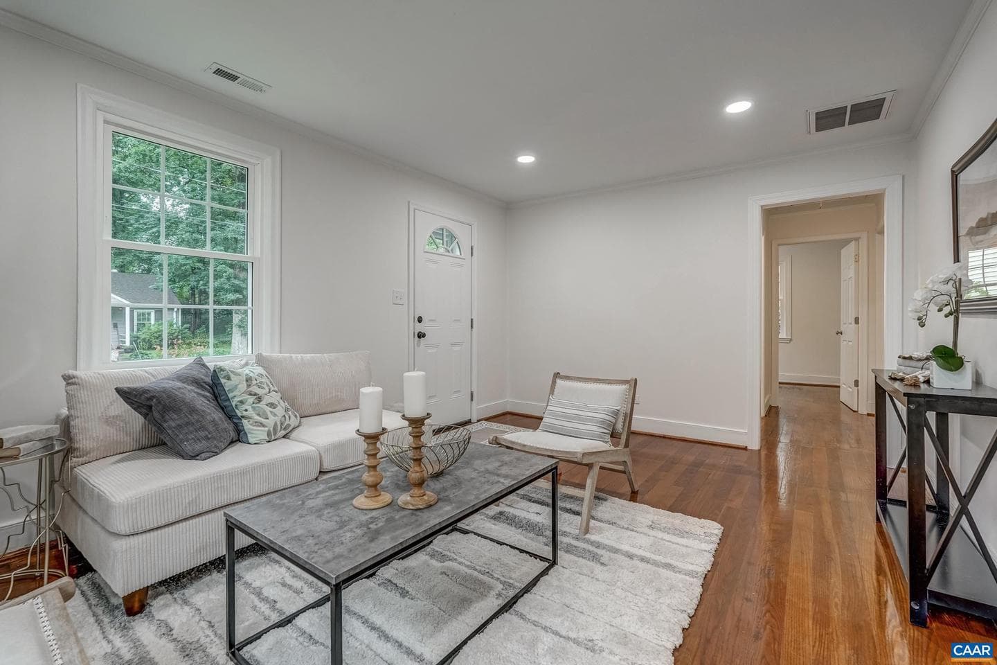 1623 Mason Ln photo 9