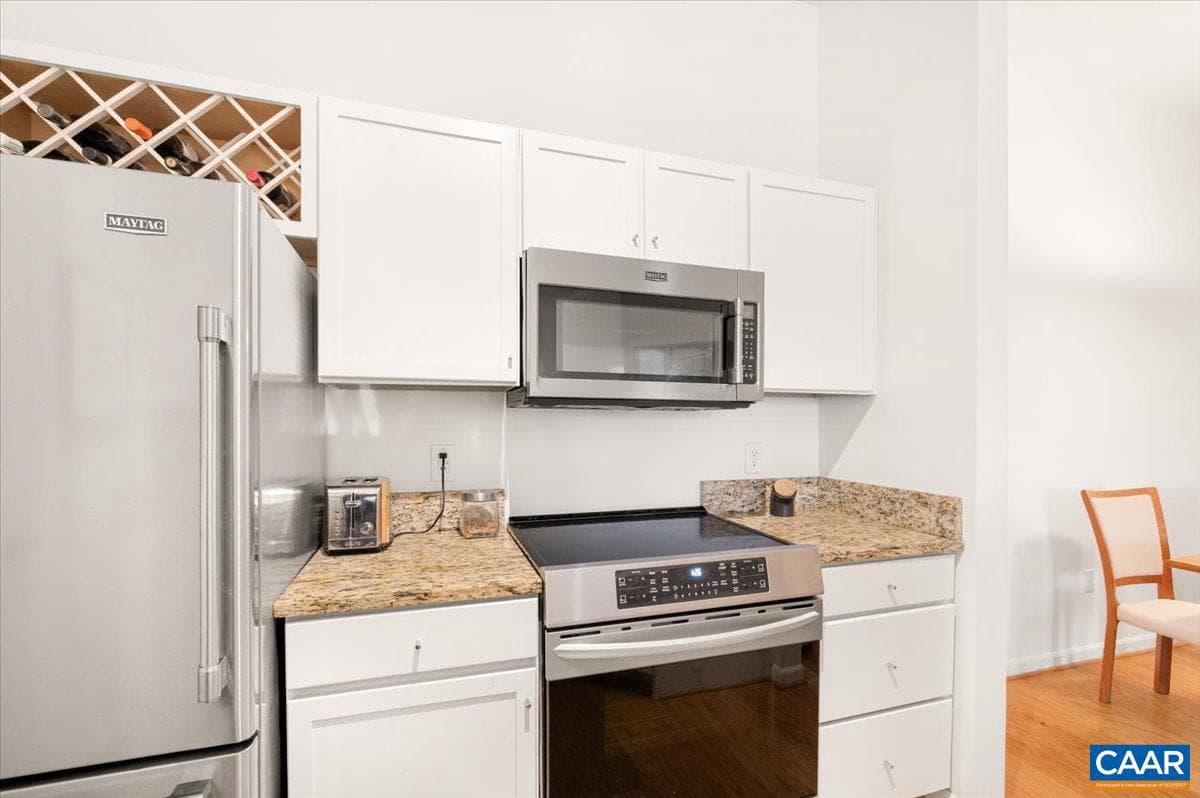 765 Walker Sq #4a photo 8