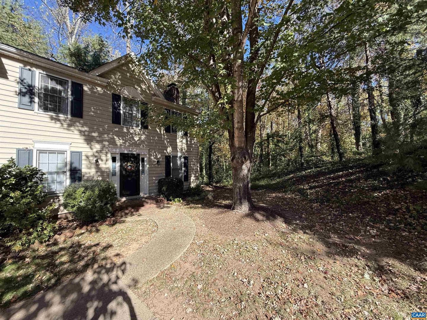1036 Huntwood Ln