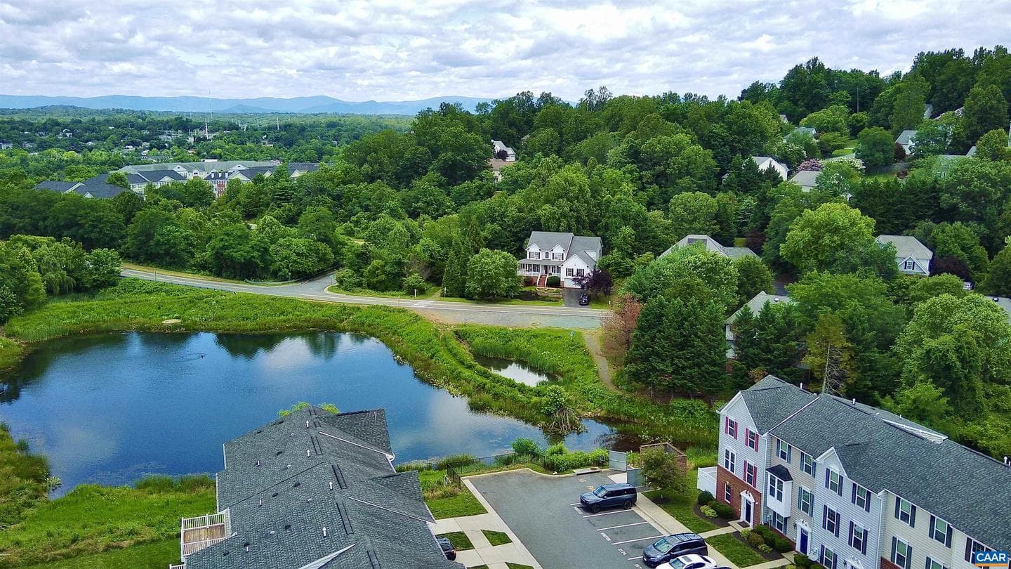 2176 Whispering Hollow Ln photo 35