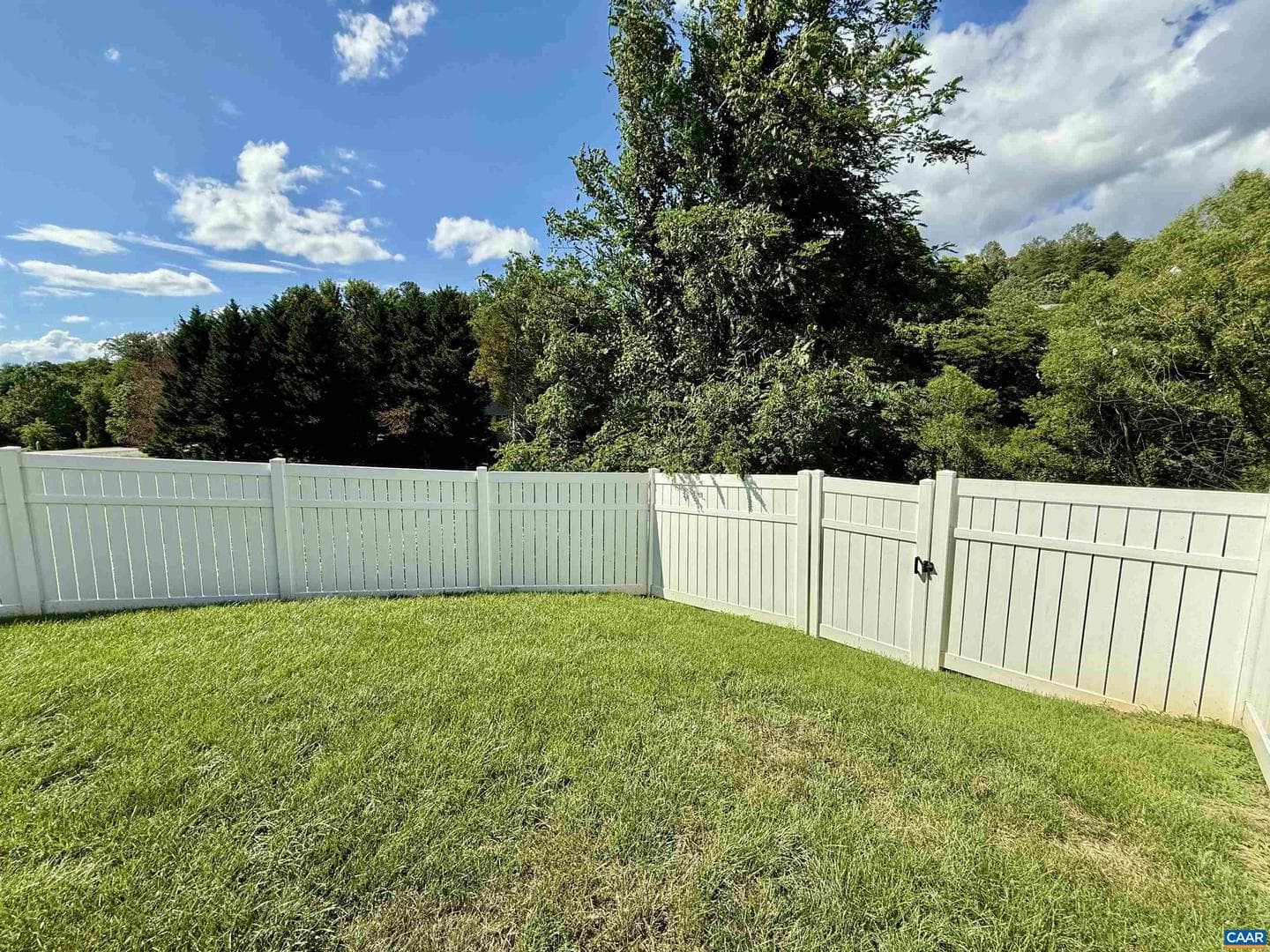 2176 Whispering Hollow Ln photo 7