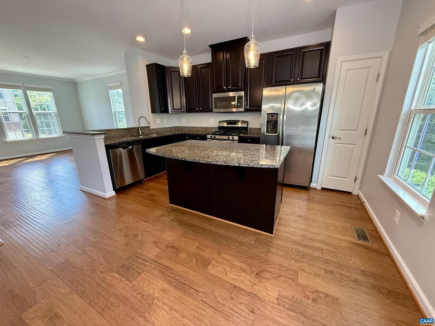 2176 Whispering Hollow Ln photo 8
