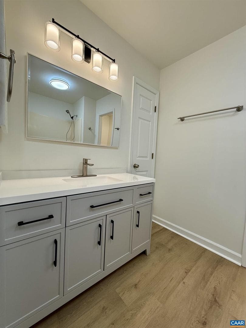 1026 Highlands Dr photo 11