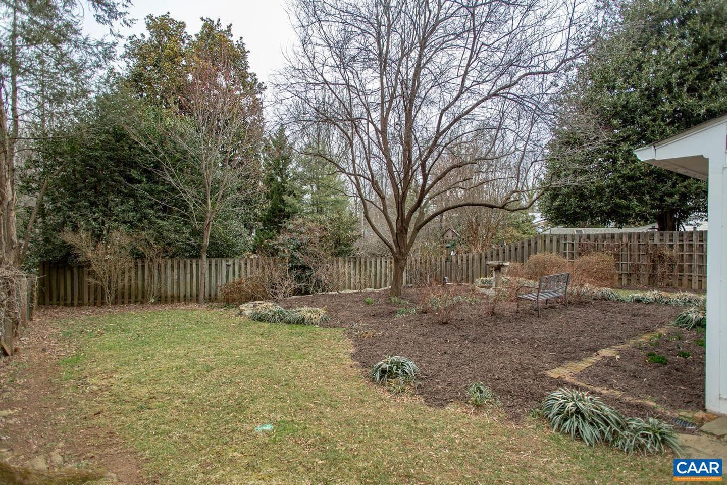1107 Rugby Rd photo 9
