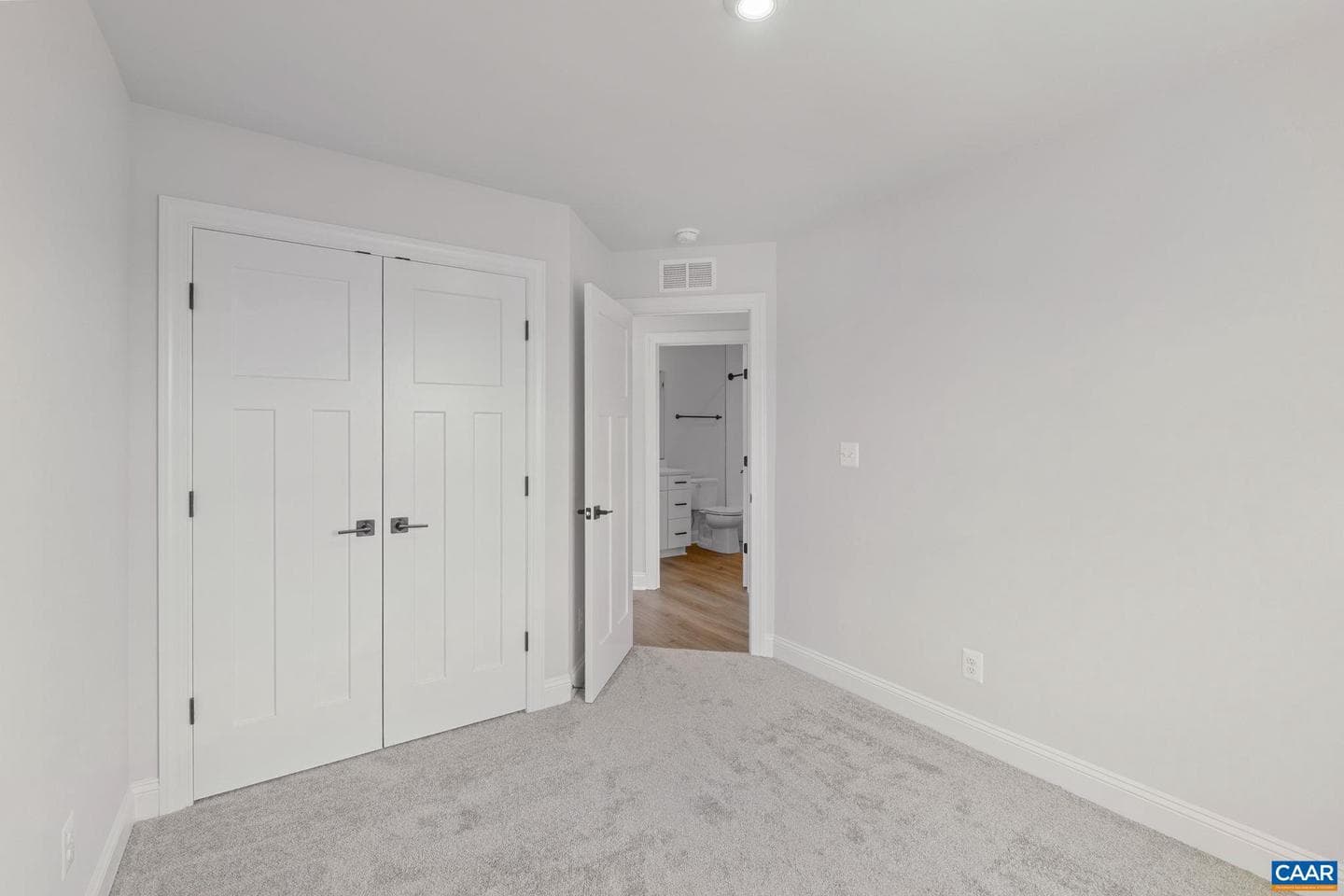 746 Park Ridge Dr photo 38