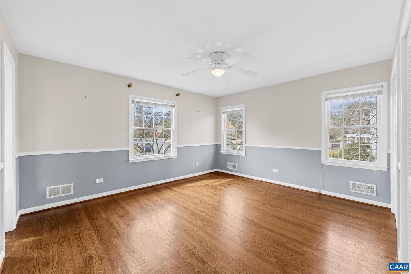 2402 Bennington Rd photo 50