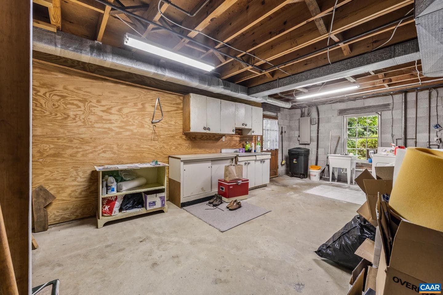 2402 Bennington Rd photo 61