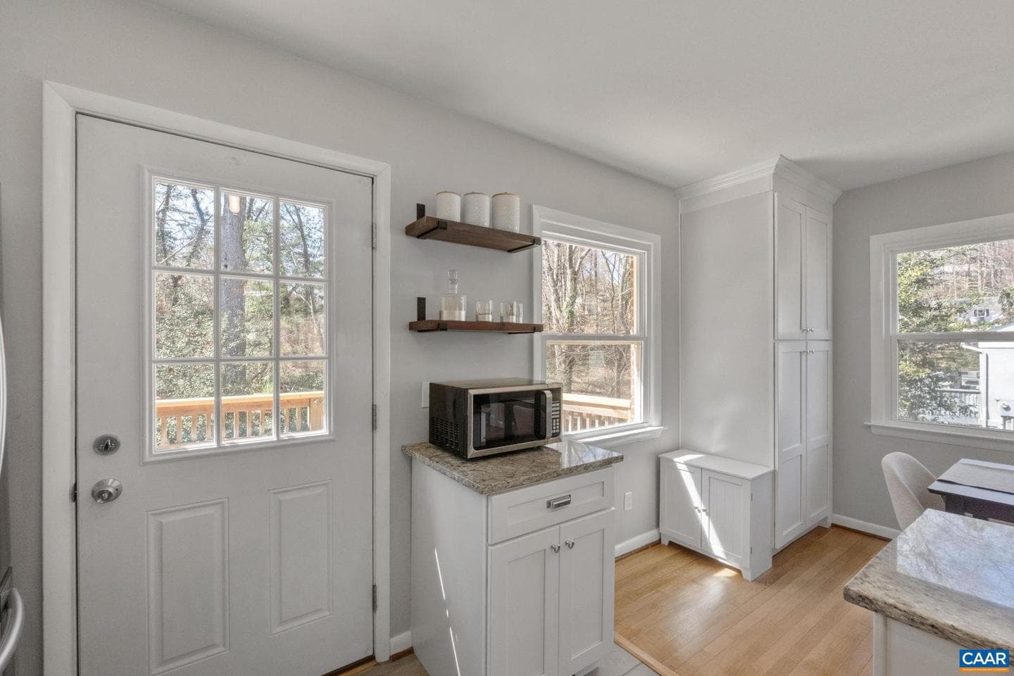 2310 Wayne Ave photo 15