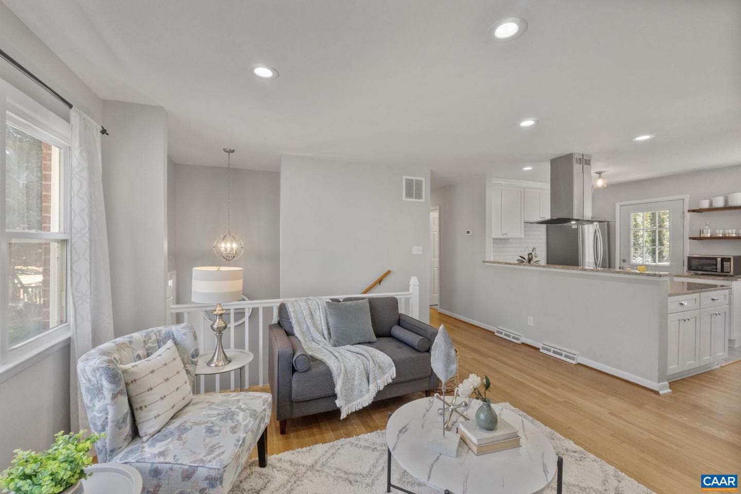 2310 Wayne Ave photo 6