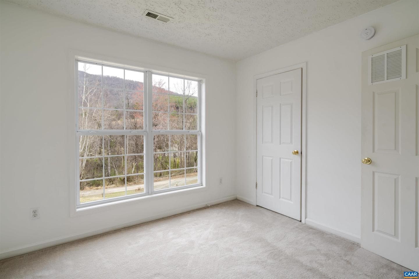 5860 Bearwood Rd photo 25
