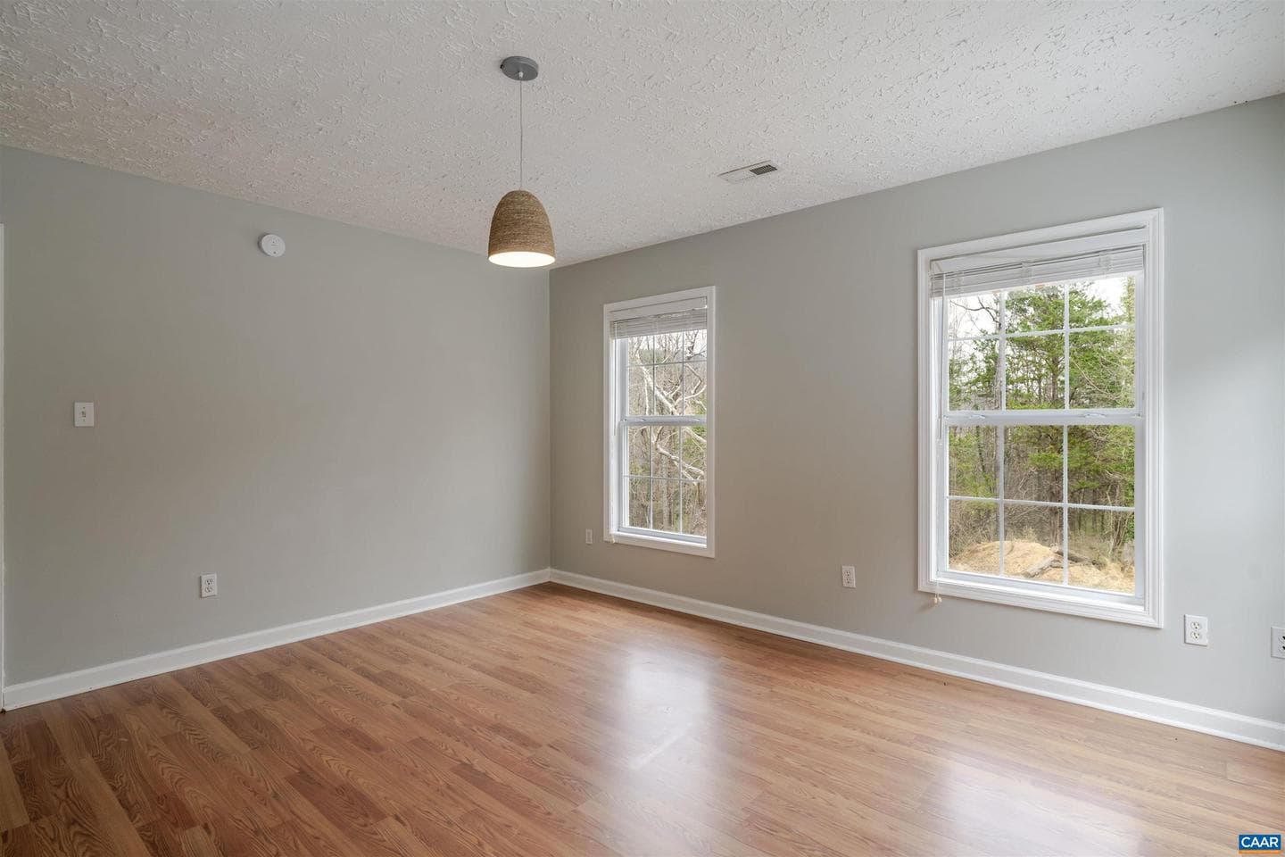 5860 Bearwood Rd photo 38