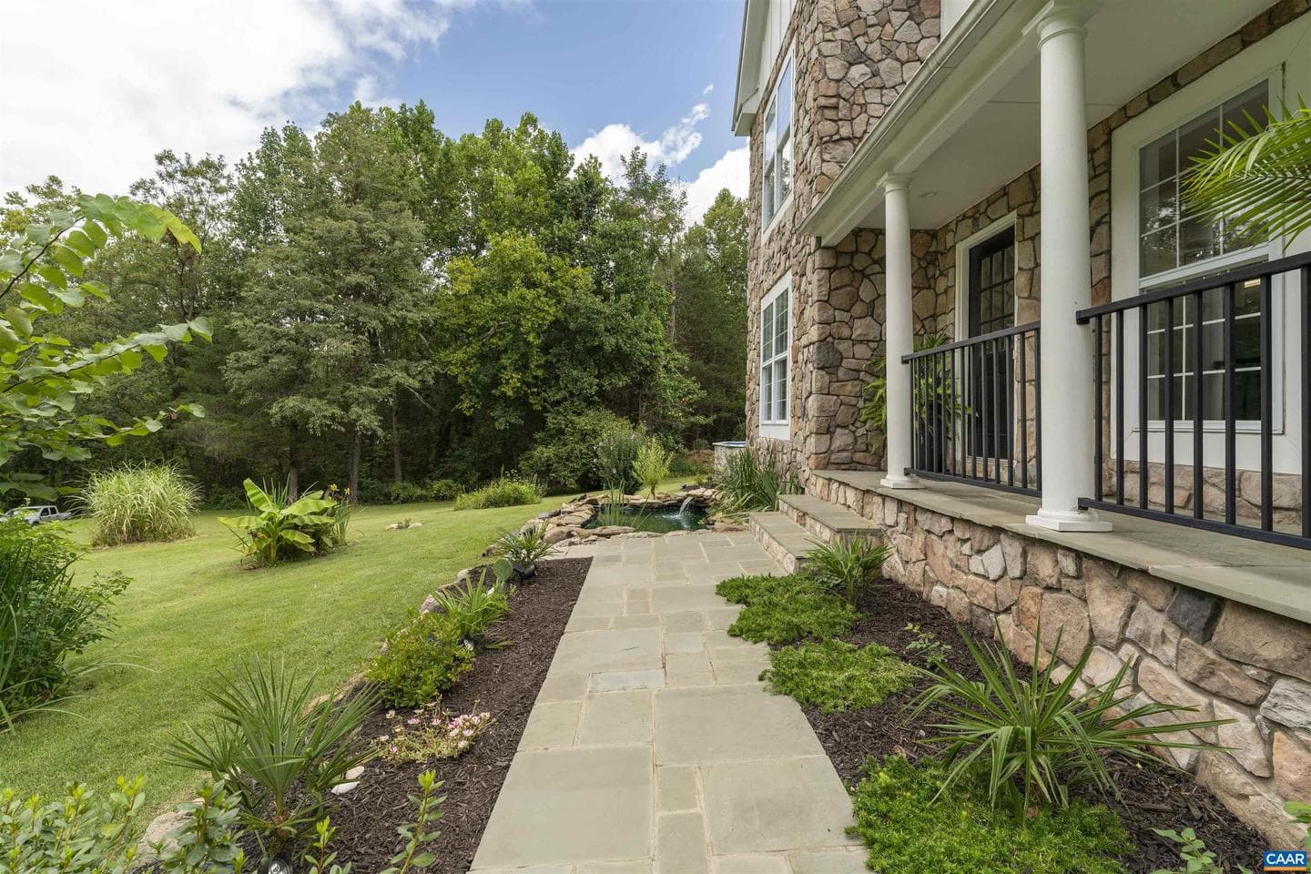 5860 Bearwood Rd photo 4