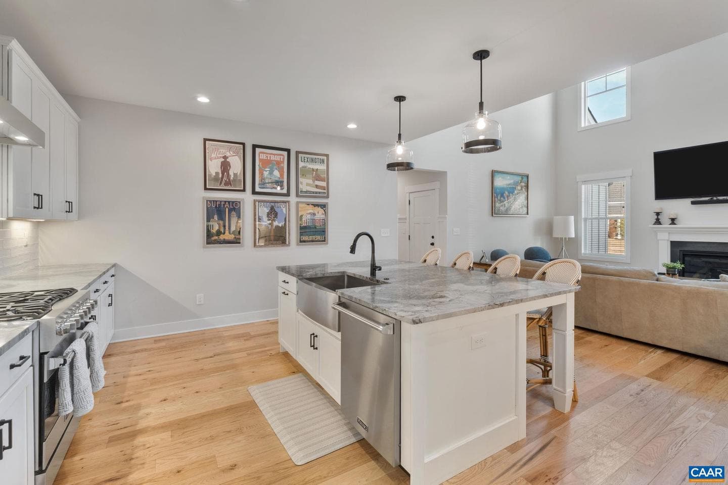 2206 Fowler Cir photo 12