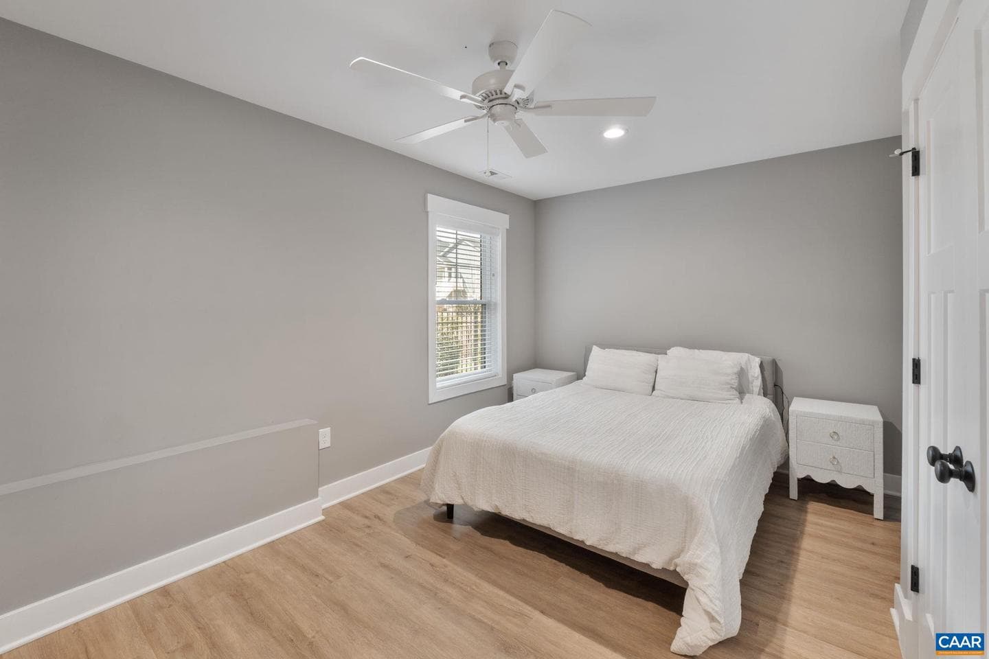 2206 Fowler Cir photo 40