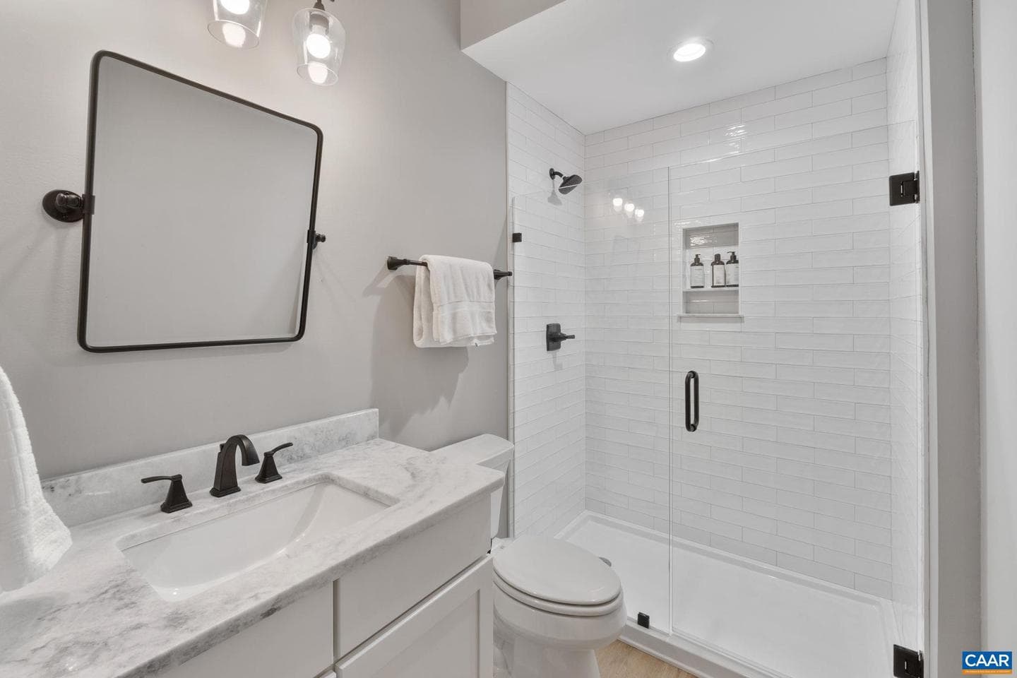 2206 Fowler Cir photo 41