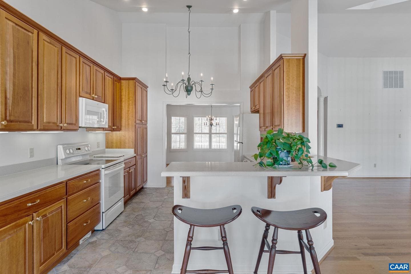 24 Fleetwood Dr photo 18