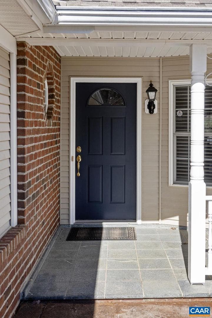 24 Fleetwood Dr photo 4