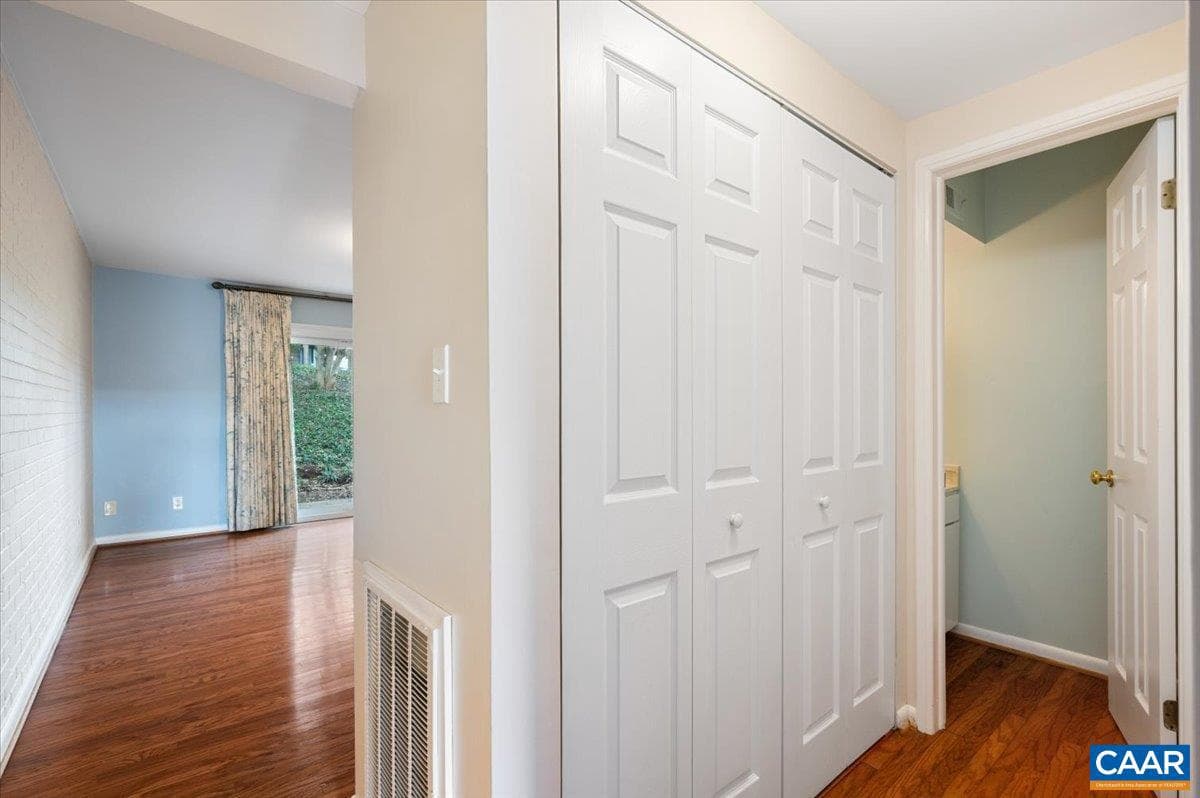 301 Harvest Dr photo 31