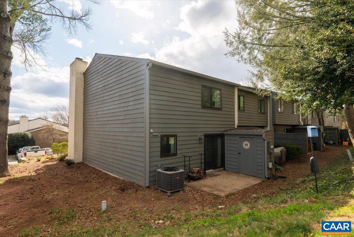 301 Harvest Dr photo 54