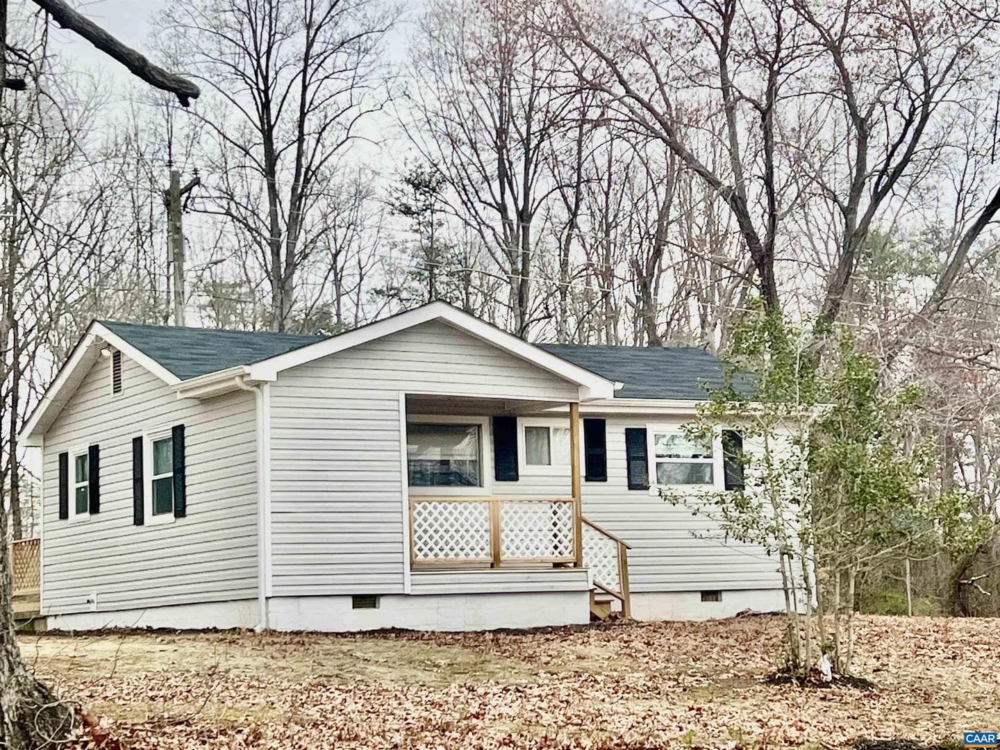 8955 Louisa Rd photo 2