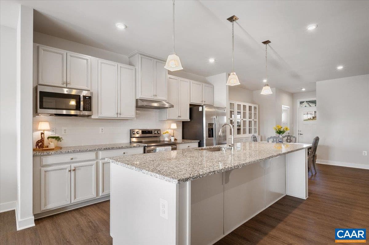 832 Swede St photo 6