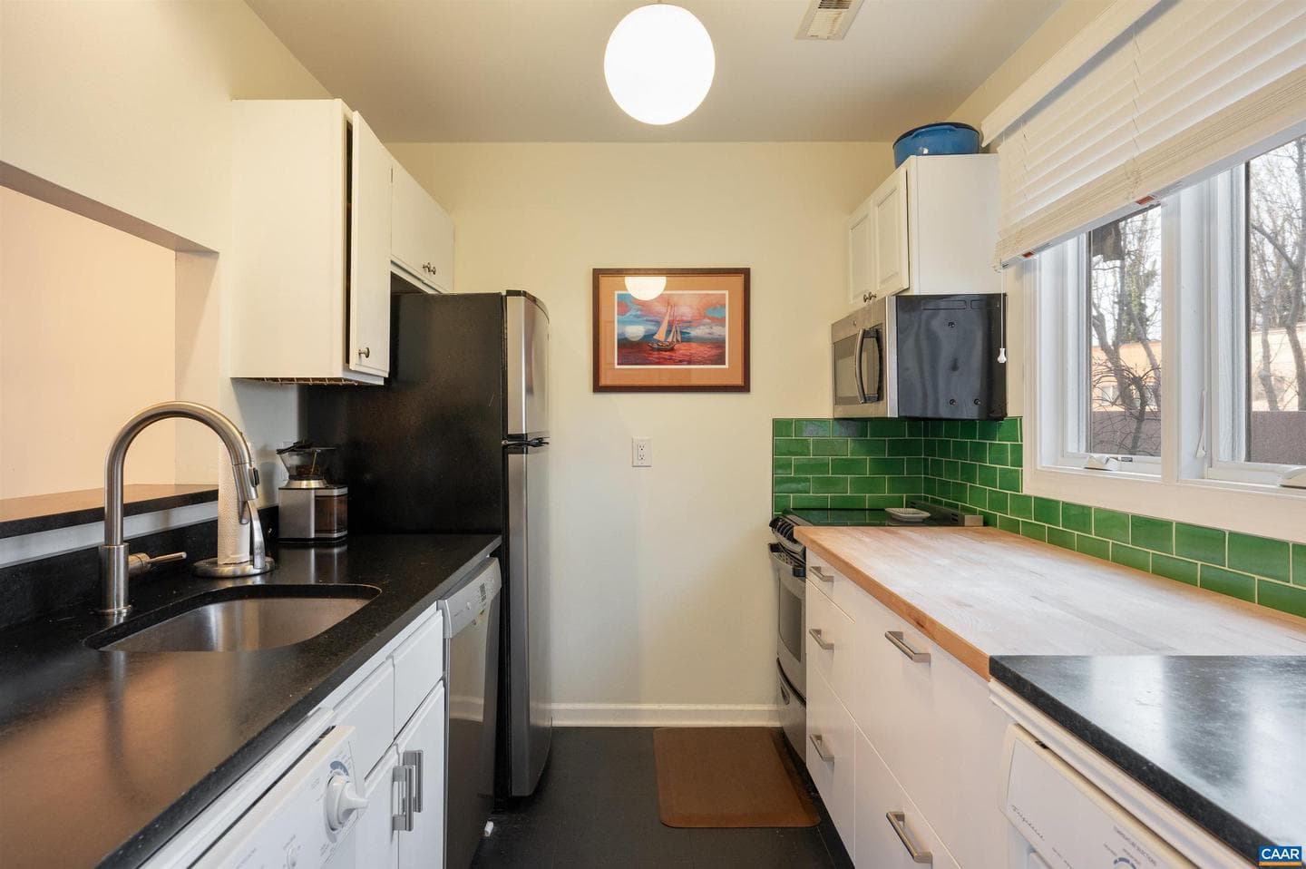 1614 Garden Ct photo 7