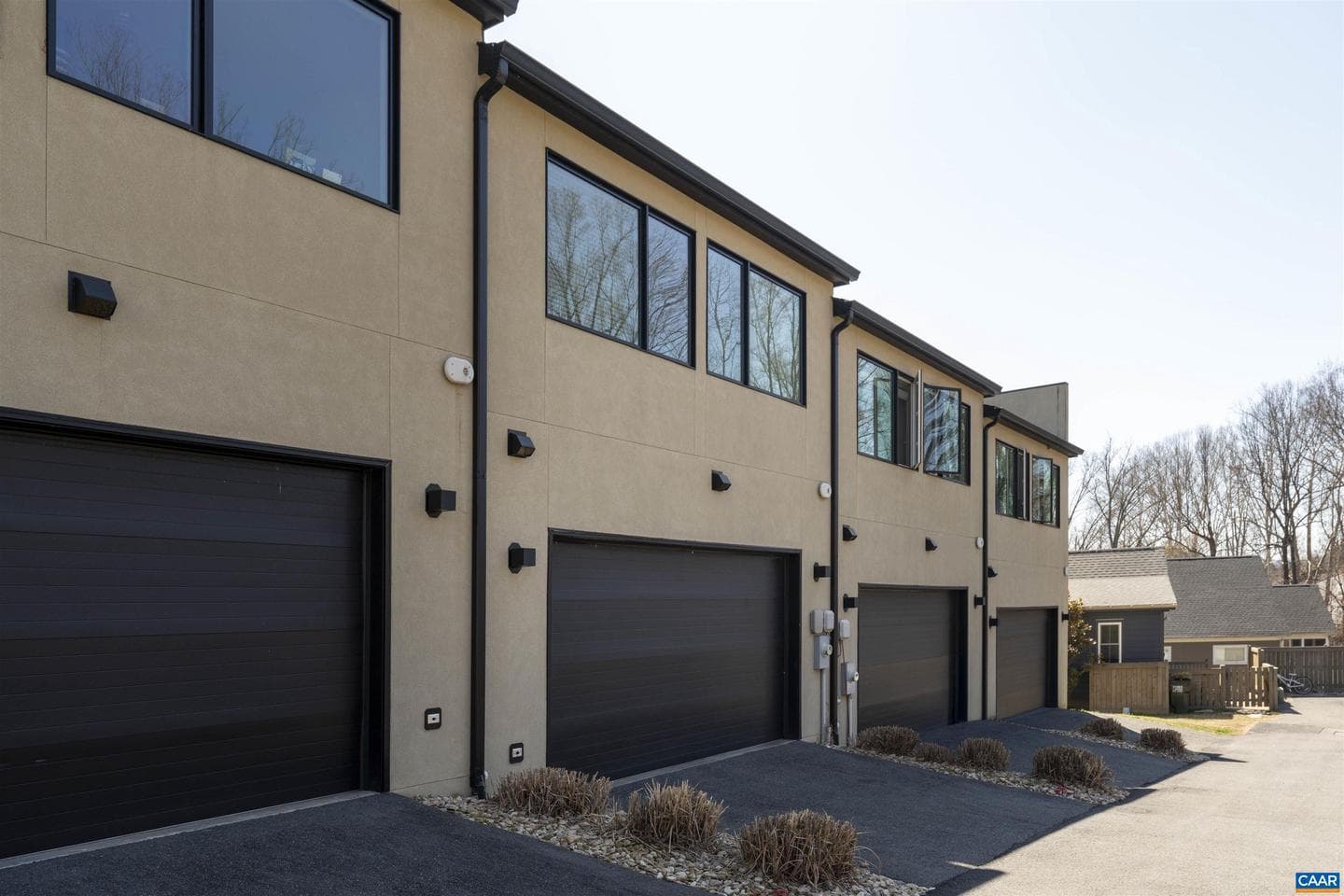575 Lochlyn Hill Dr photo 44