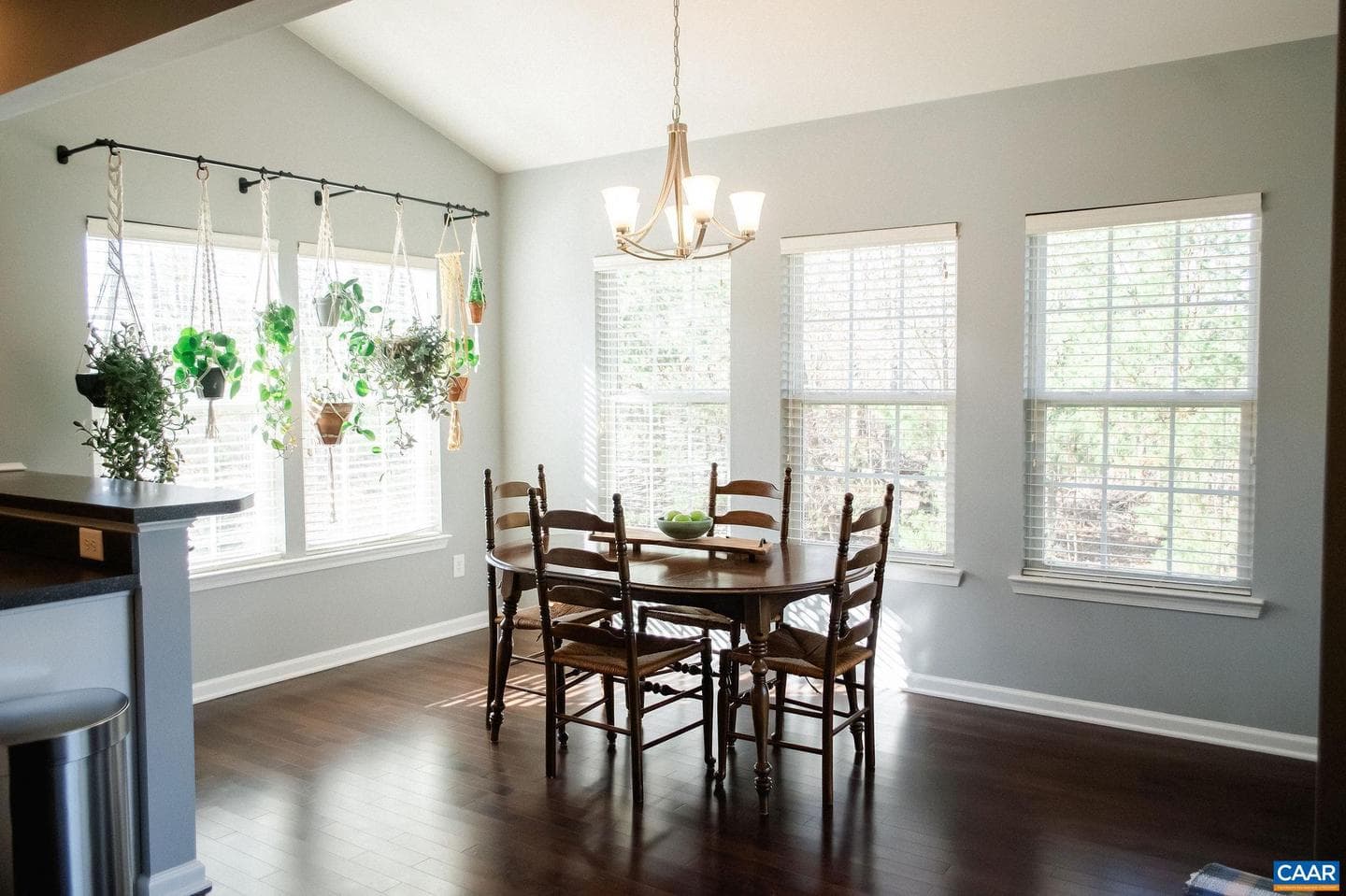 566 Justin Dr photo 13
