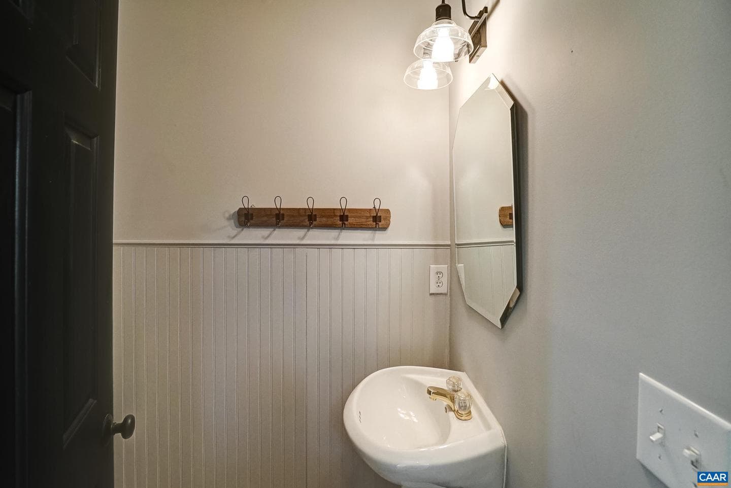 145 Grayrock Dr photo 26
