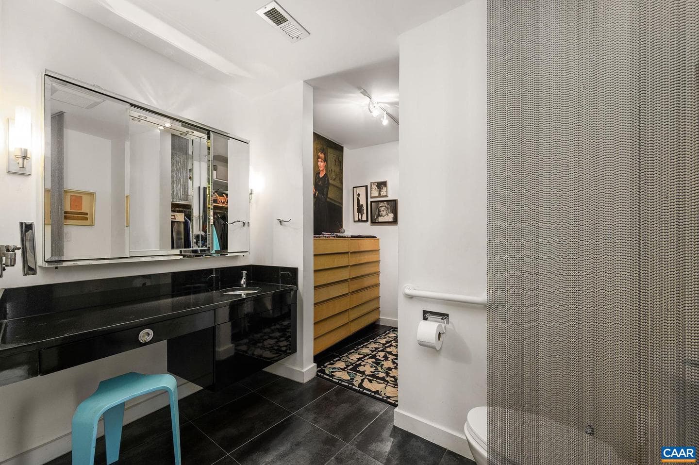 200 Garrett St #515 photo 20