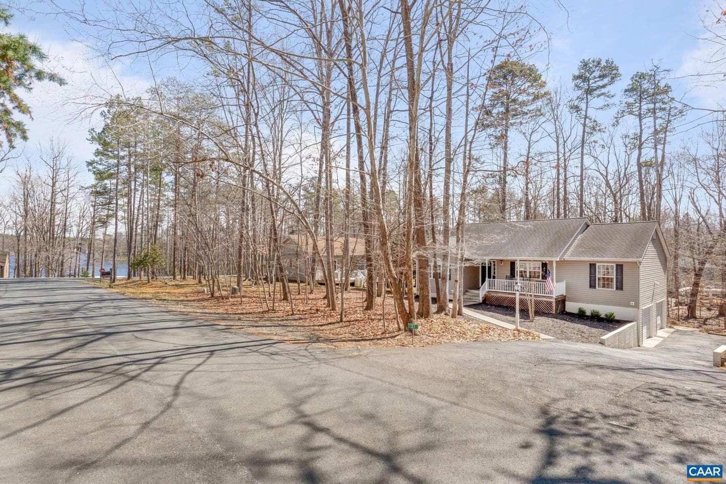 37 West Lake Forest Dr photo 31
