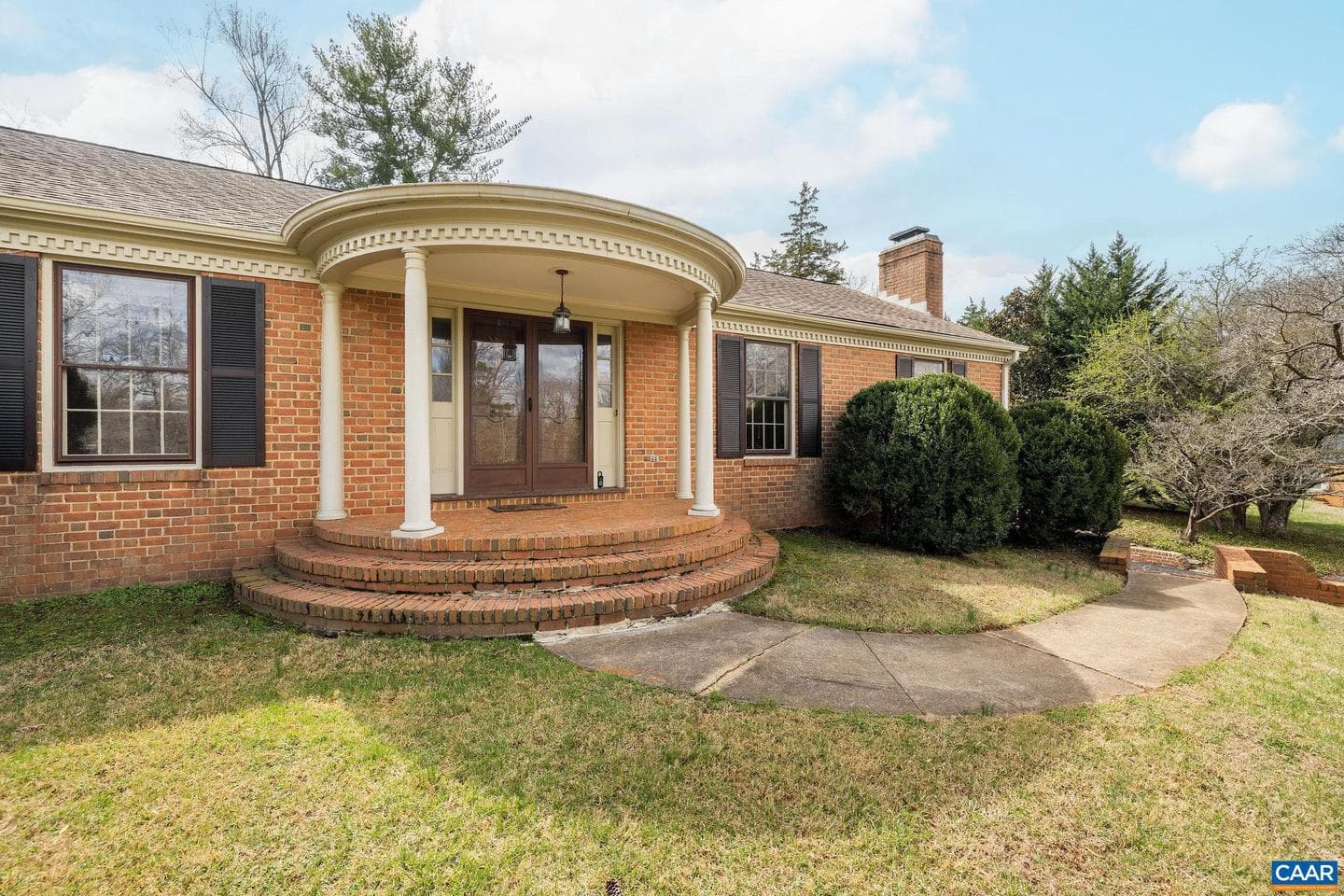 311 Gloucester Rd photo 55