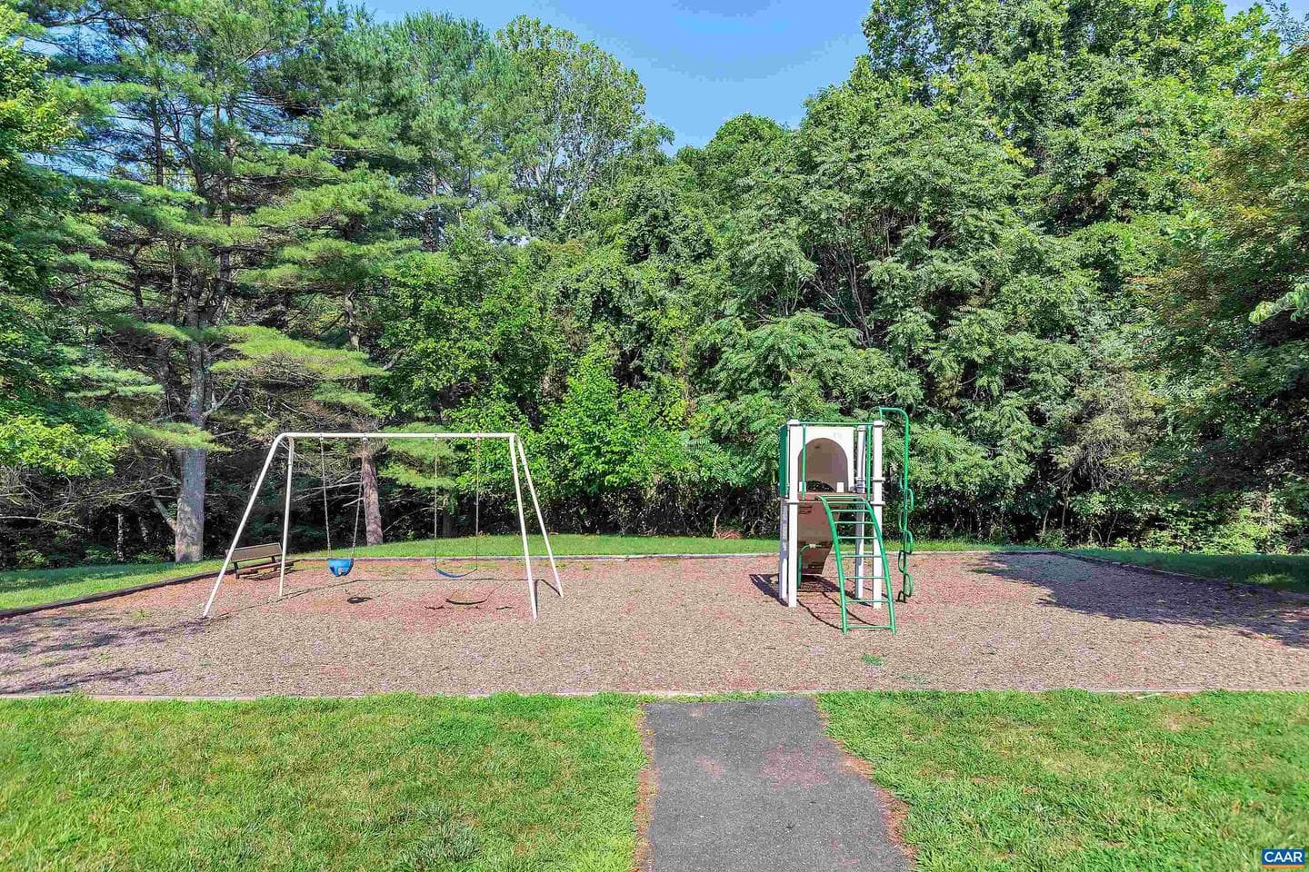 3278 Gateway Cir photo 34
