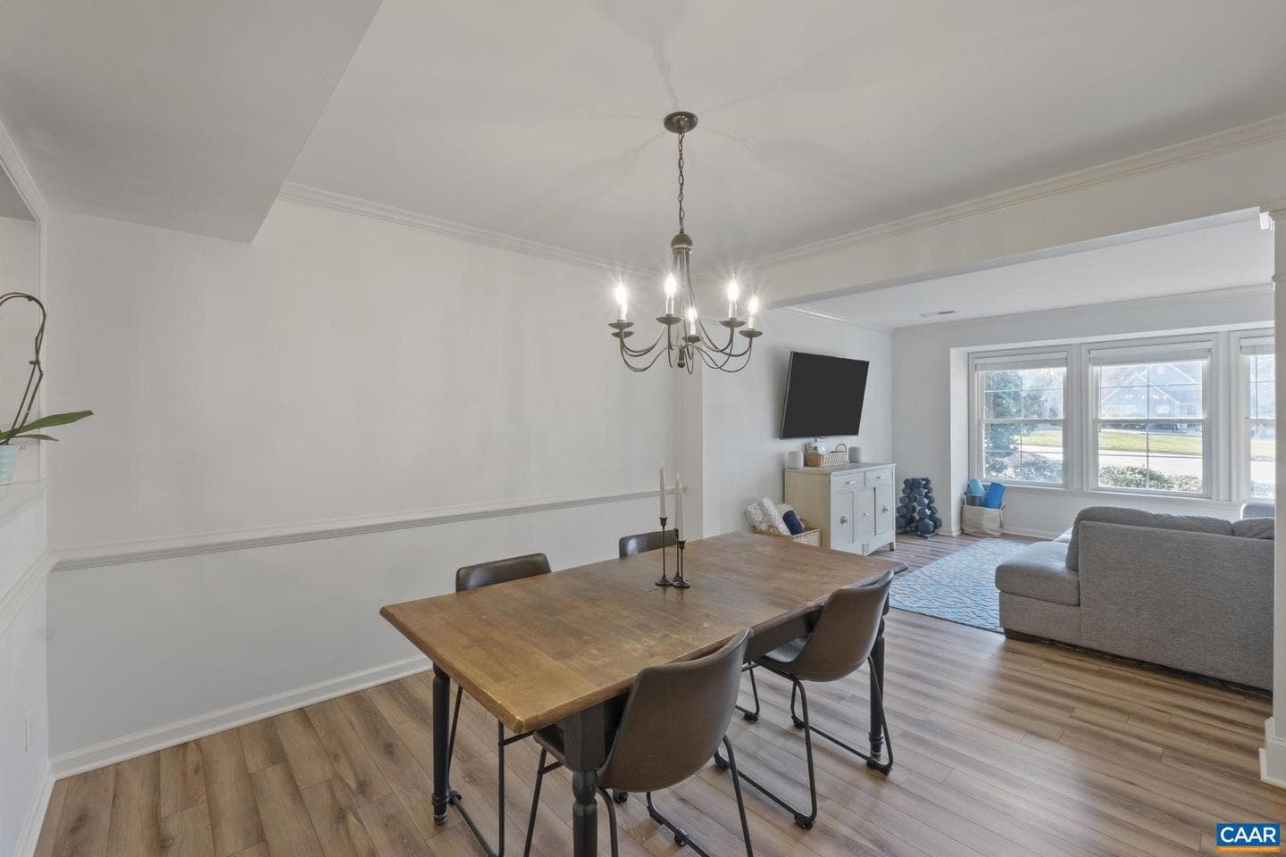3278 Gateway Cir photo 7