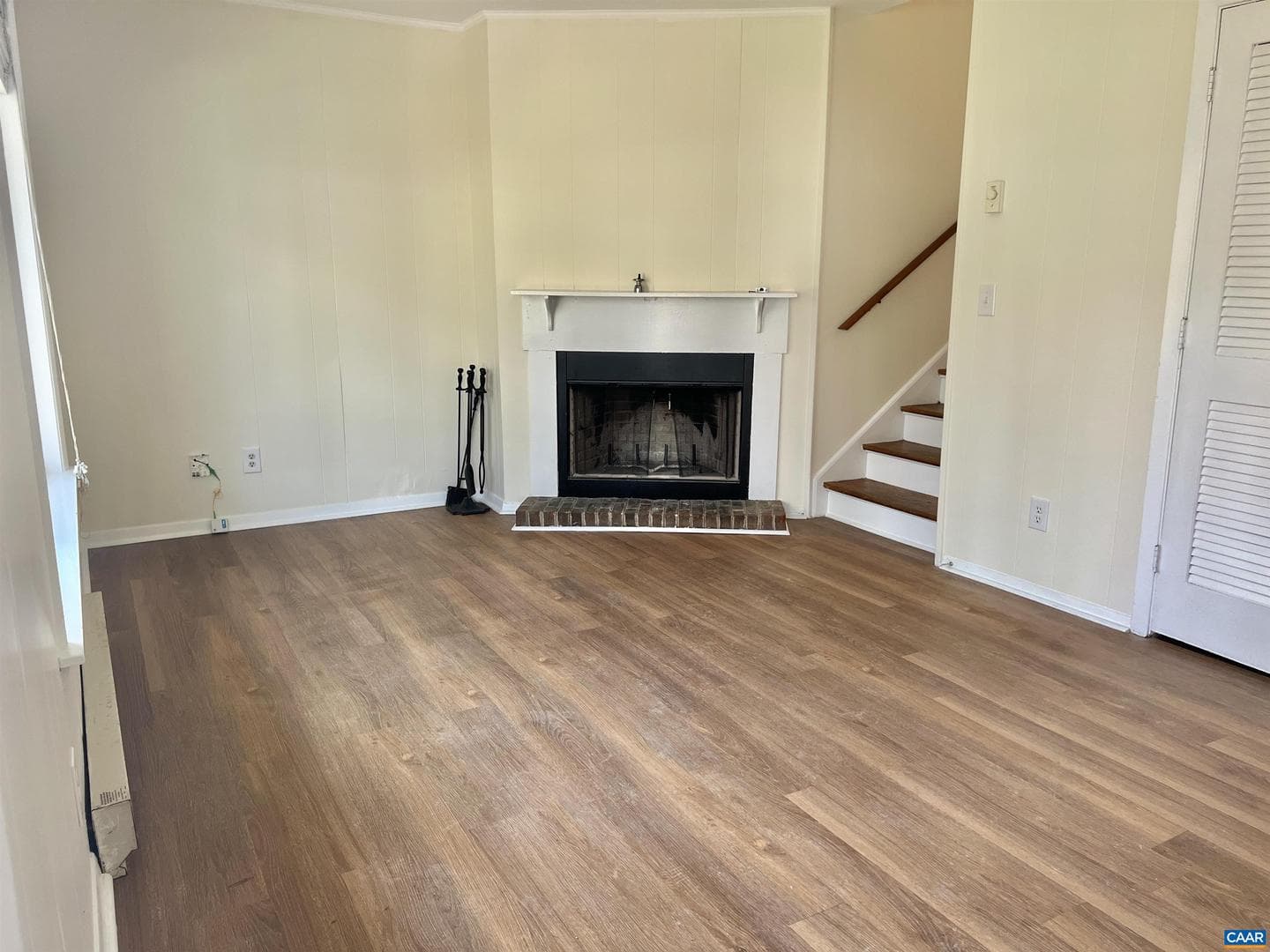 405 Valley Road Ext photo 4