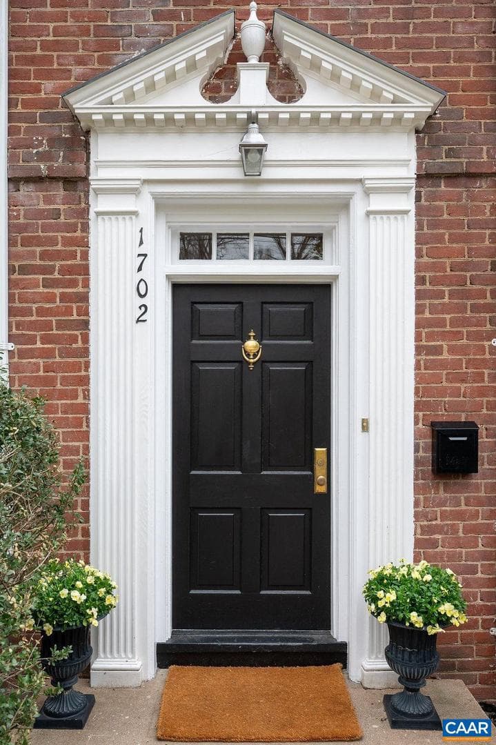 1702 Rugby Ave photo 4