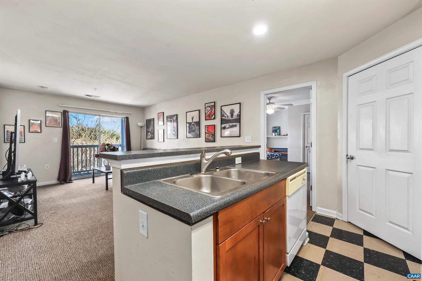 140 Yellowstone Dr #303 photo 6