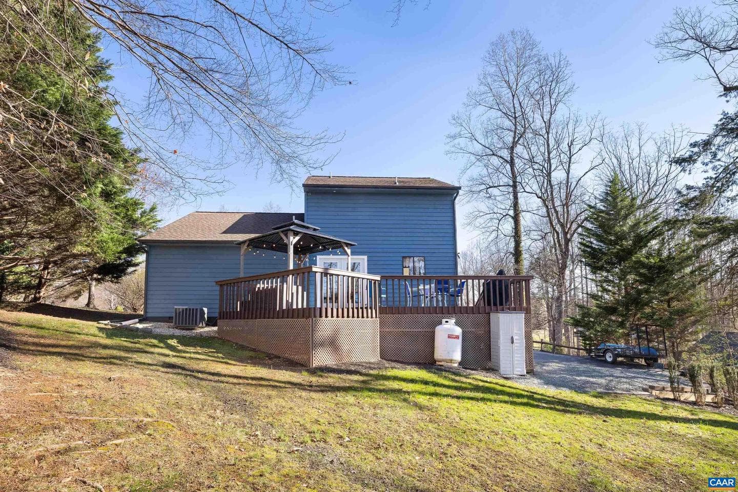 5485 Jamestown Ct photo 6