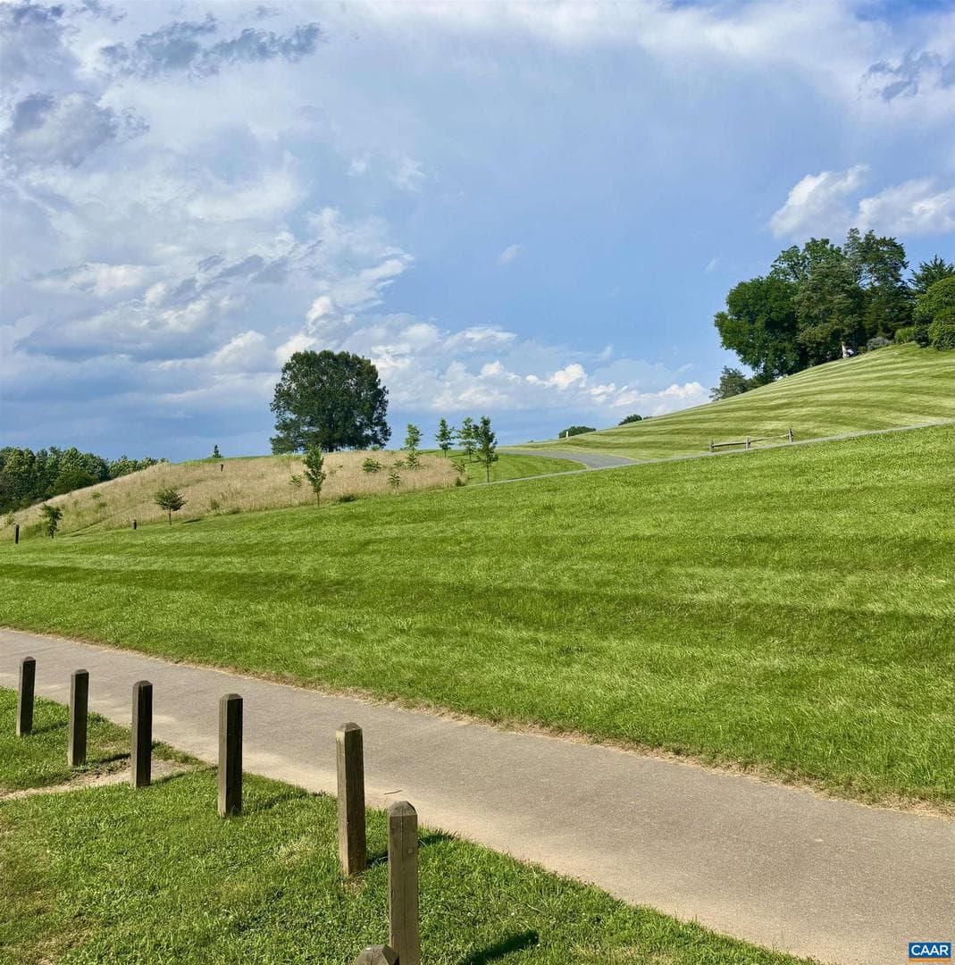 528 Trailside Dr photo 50