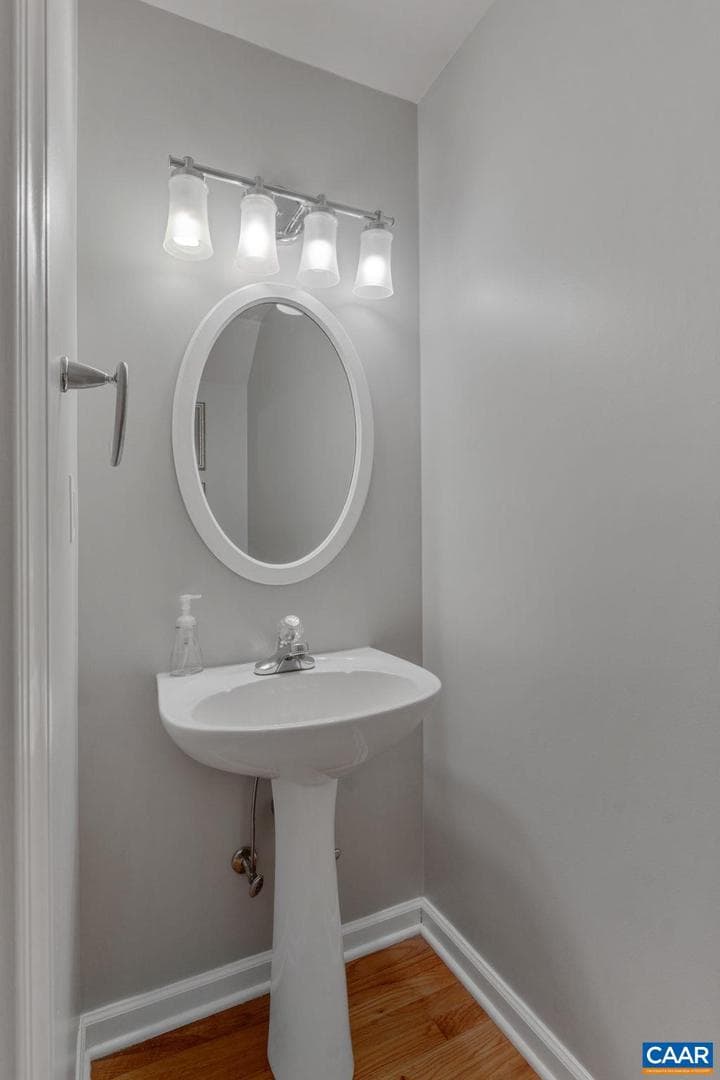 1767 Honeysuckle Ln photo 15